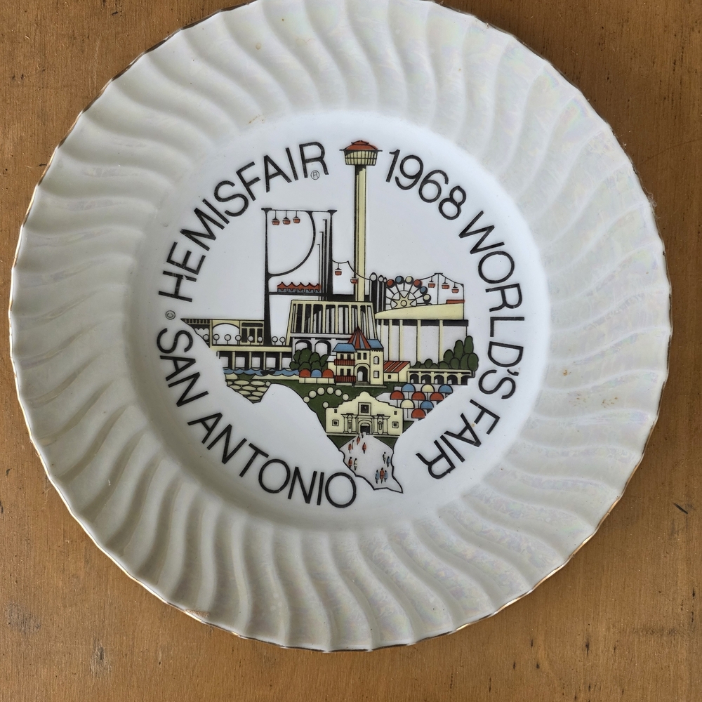 Vintage Porcelain Souvenir Plate San Antonio Texas Worlds Fair Hemisfair 10.25"